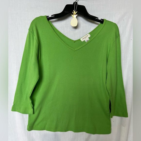 Jones New York 3/4 sleeve green top. - Picture 1 of 3